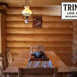 بيت للعطل Trinity Log Wellness *
