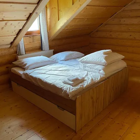 Trinity Log Wellness Strba